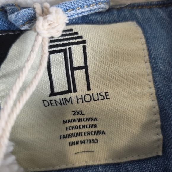 Denim Sherpa Jacket 2XL Tiger Embroidered Distressed Streetwear Legends Rose Bee - Picture 3 of 12